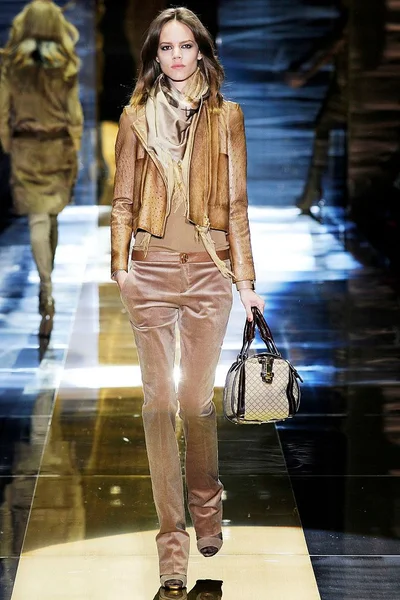 Look 21